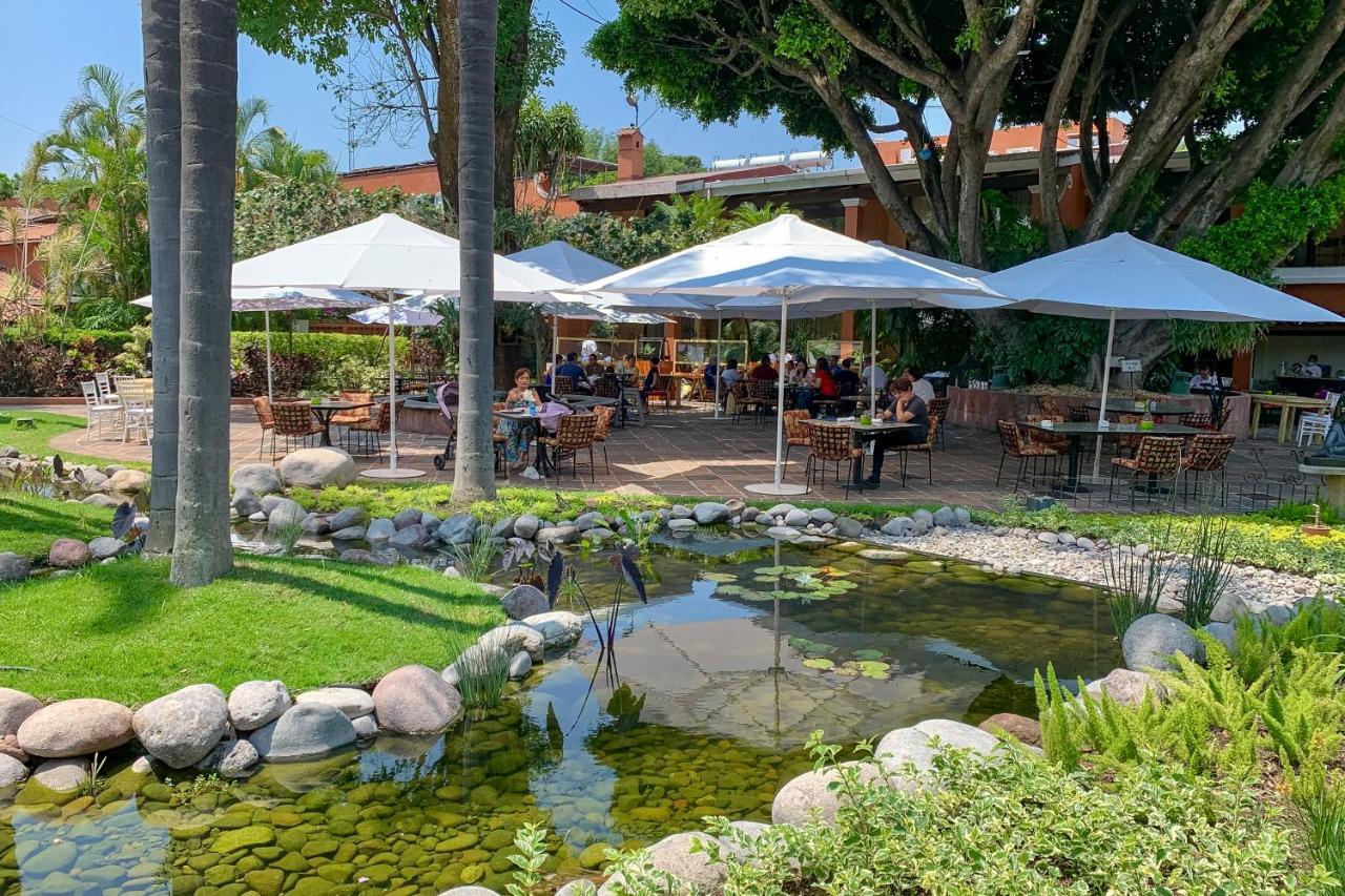 Hosteria Las Quintas Hotel Restaurante Bar Куернавака Екстериор снимка The Village at Torrey Pines