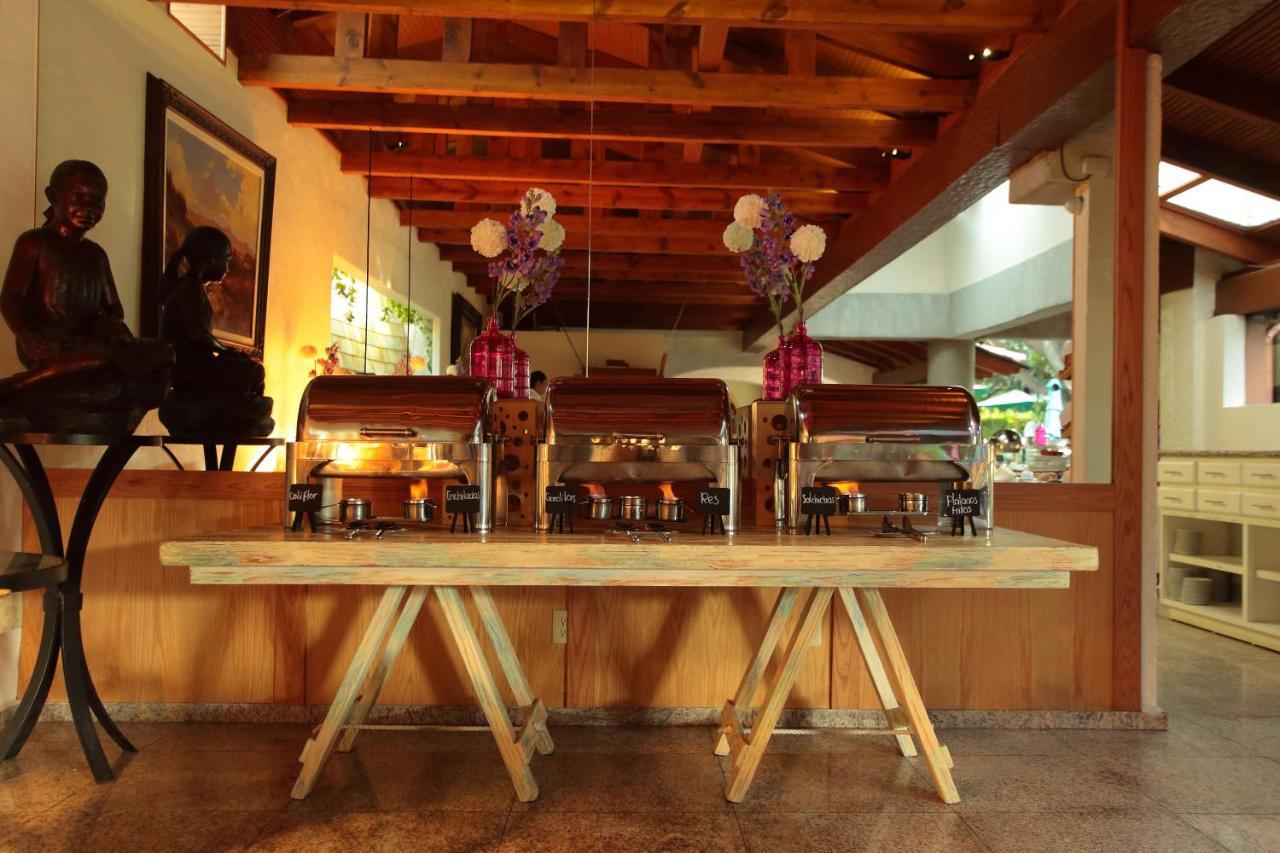 Hosteria Las Quintas Hotel Restaurante Bar Куернавака Екстериор снимка The interior of the restaurant