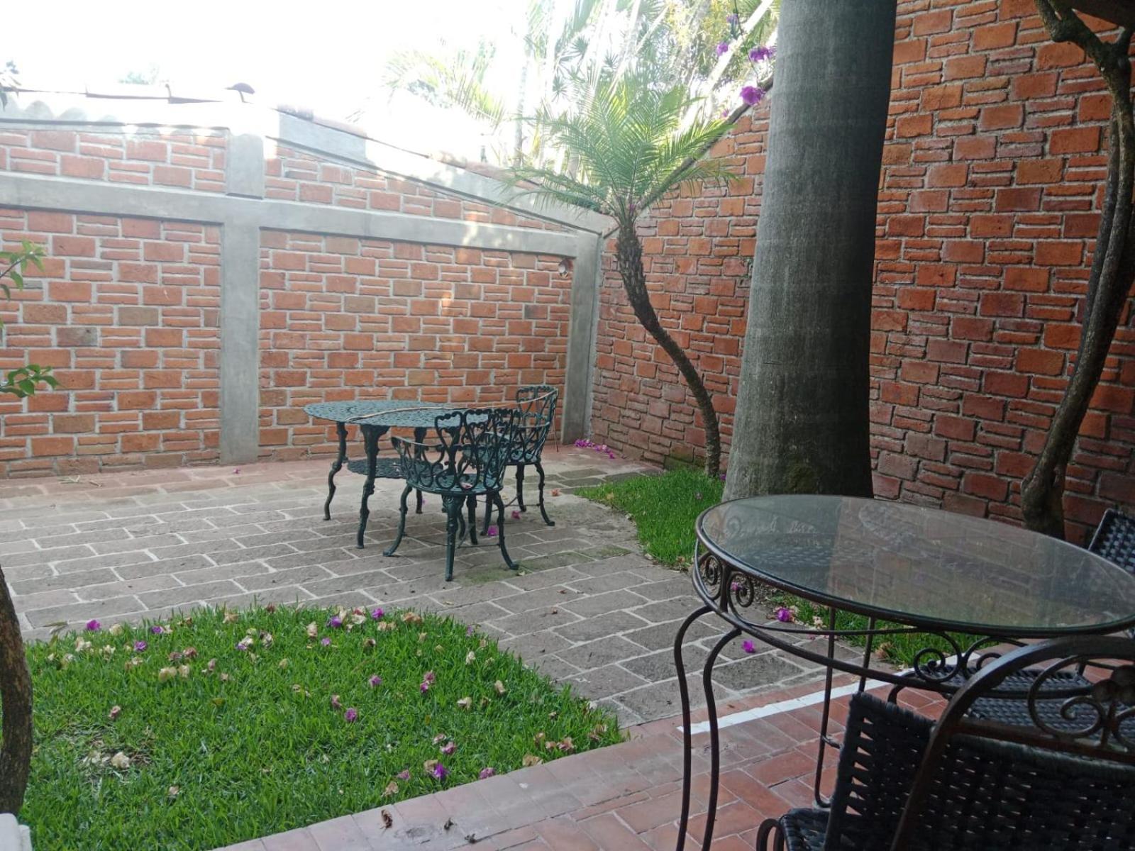Hosteria Las Quintas Hotel Restaurante Bar Куернавака Екстериор снимка